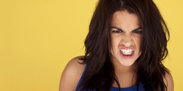 Tips Biar Kamu Selamat Pas Cewekmu Lagi PMS